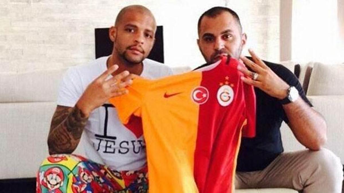 Melo Galatasaray'da kaldı