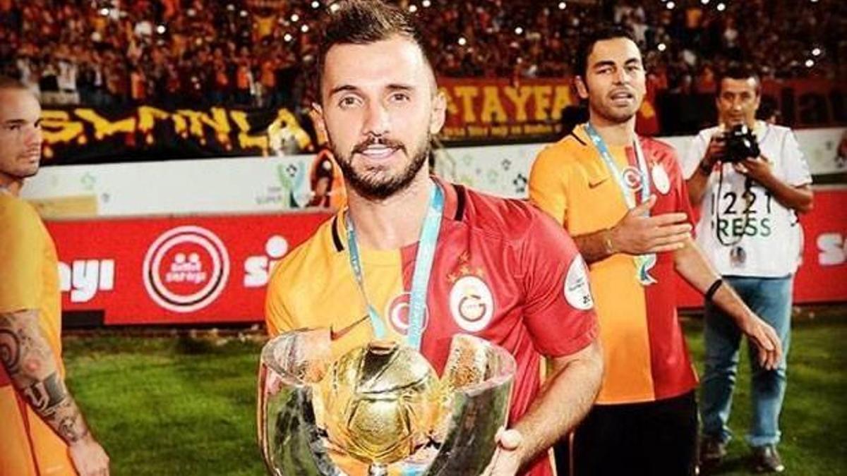 Emre Çolak'a 2 maç ceza