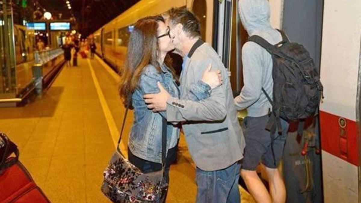 Ünlü oyuncuya arkadaşından yardım eli