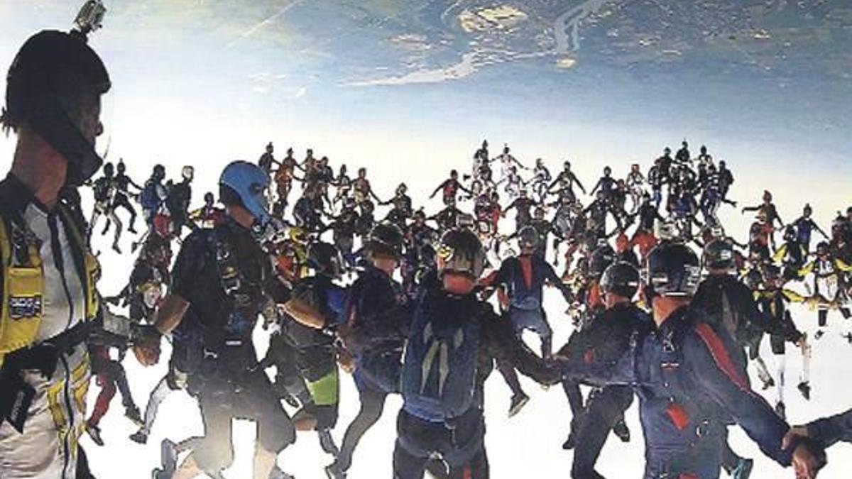 Sky diving'de rekora imza atan THY pilotu!
