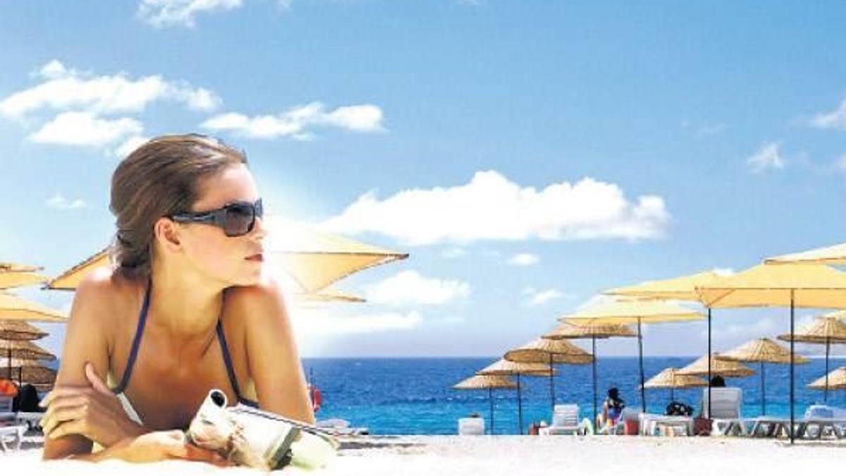 Turist uçağına desteğe devam