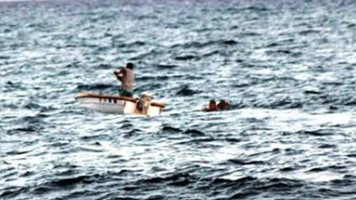 Bodrum’da kaçak teknesi battı: 5 ölü