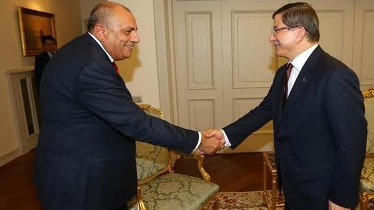 Davutoğlu'ndan Türkeş açıklaması