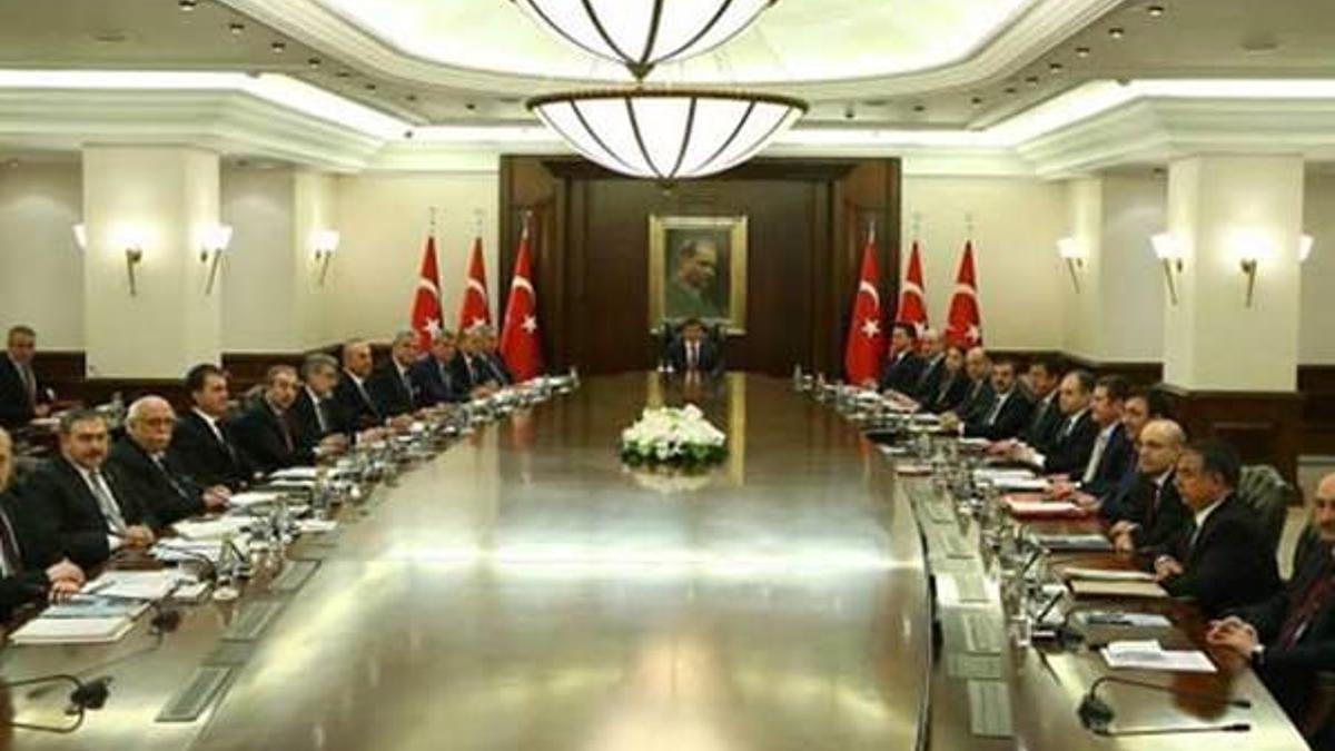 11 bakanın görevi sona erdi