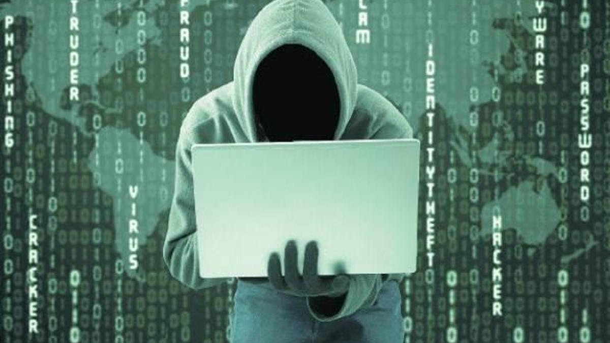 Hacker’lar aldatan eşlerin peşinde!