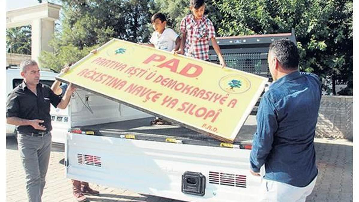 Kürtçe tabela geri alındı