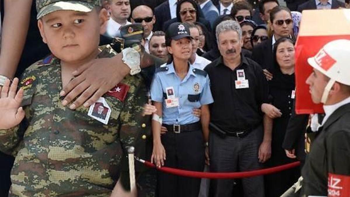 Babaya son bakış!