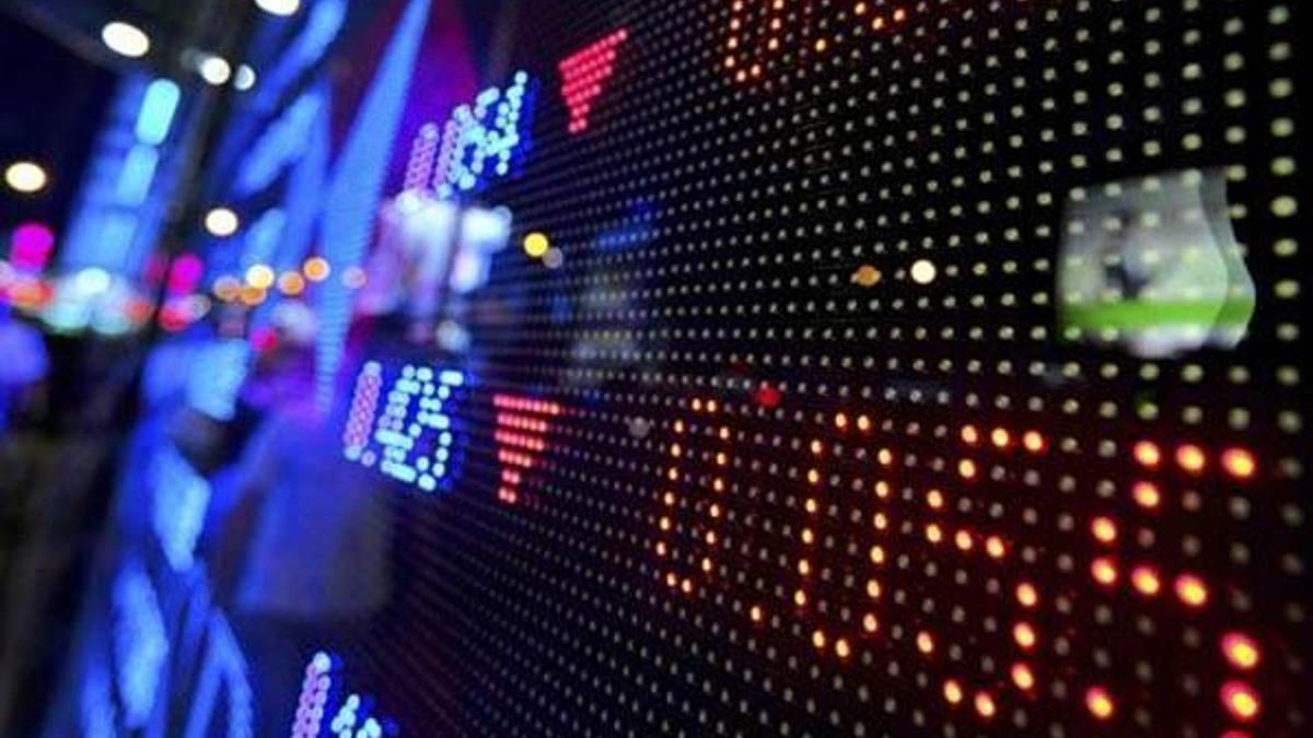 6 yıl sonra 10 bin $'ın altı