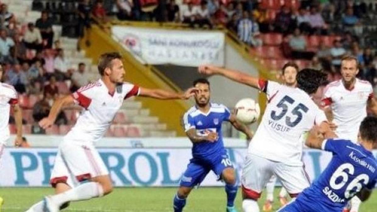 Altınordu 90'da puanı kaptı