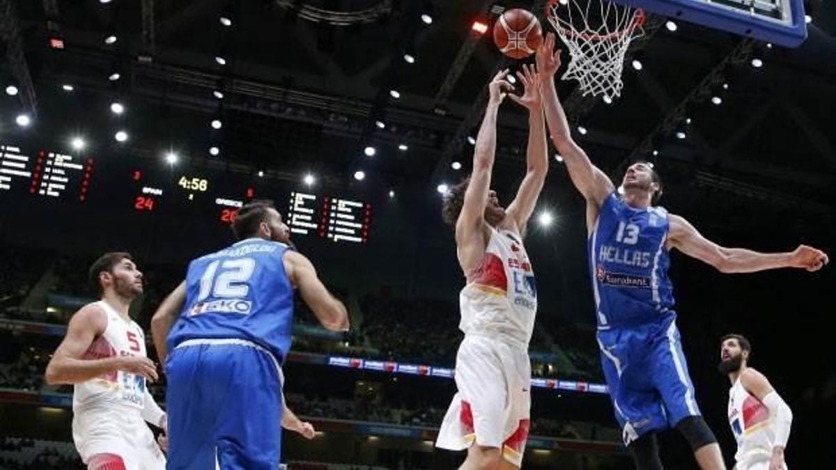 İlk yarı finalist İspanya!