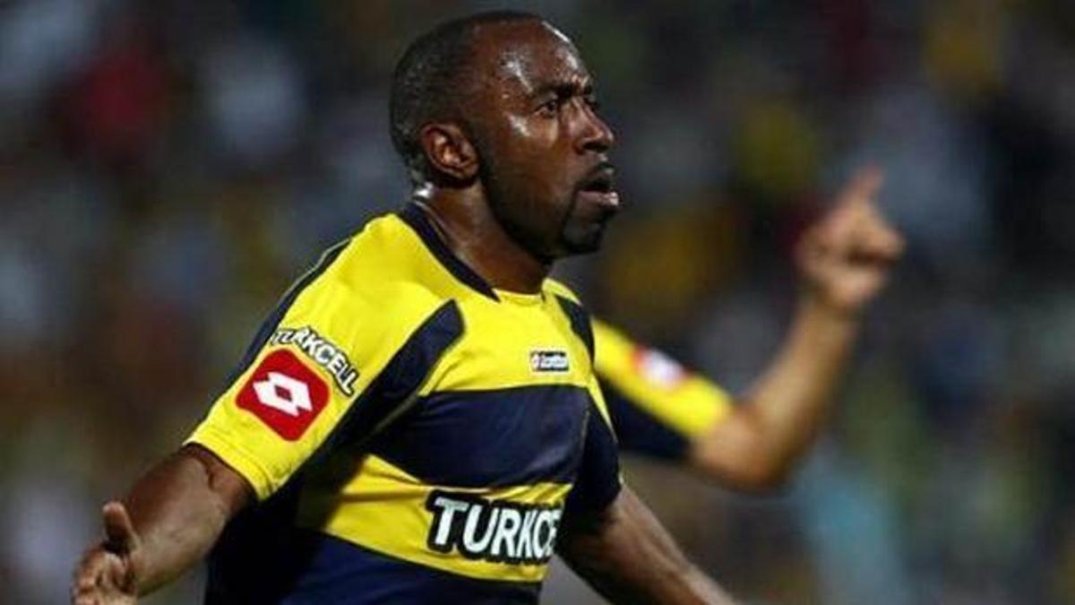 Ankaragücü Vassell'den kurtuldu