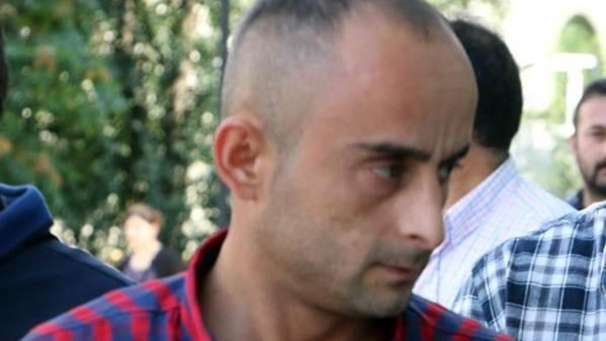 Yolda kalmaması için minibüse aldı, küfür edince...