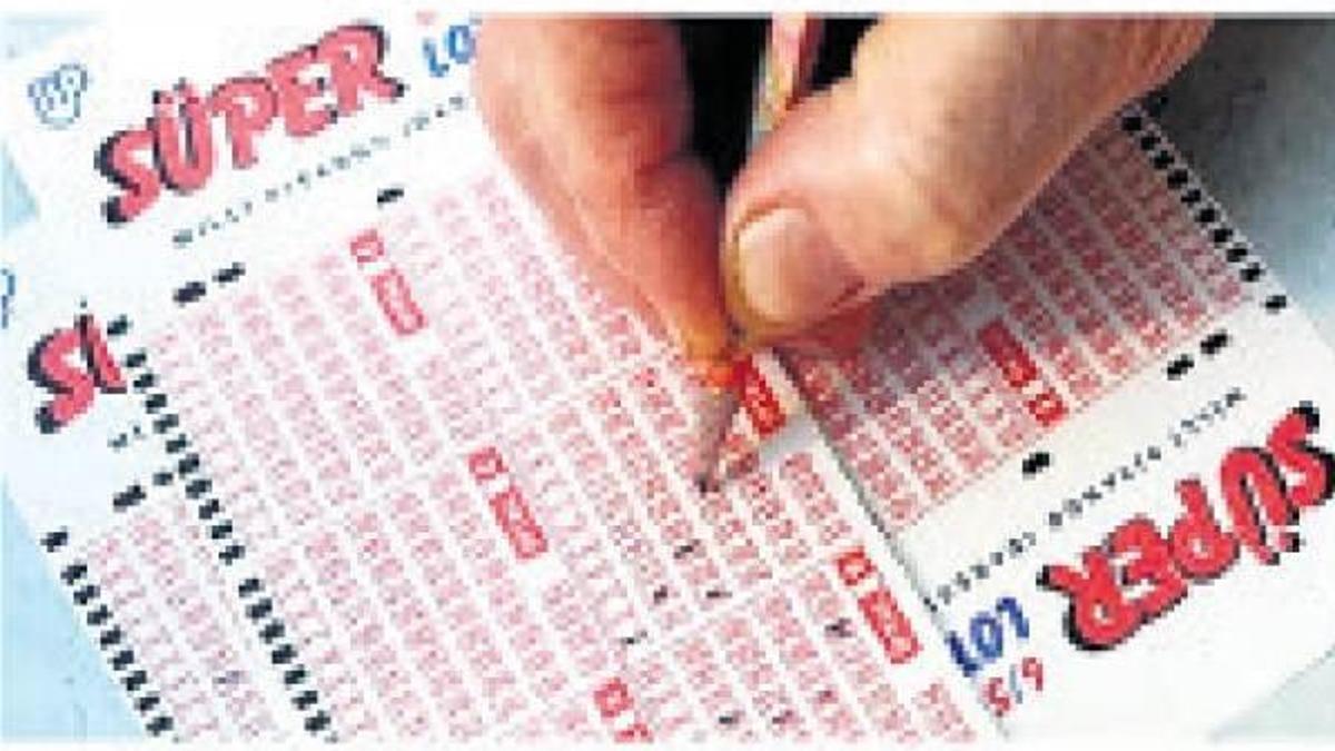 15 milyon liranın talihlisi parasını aldı