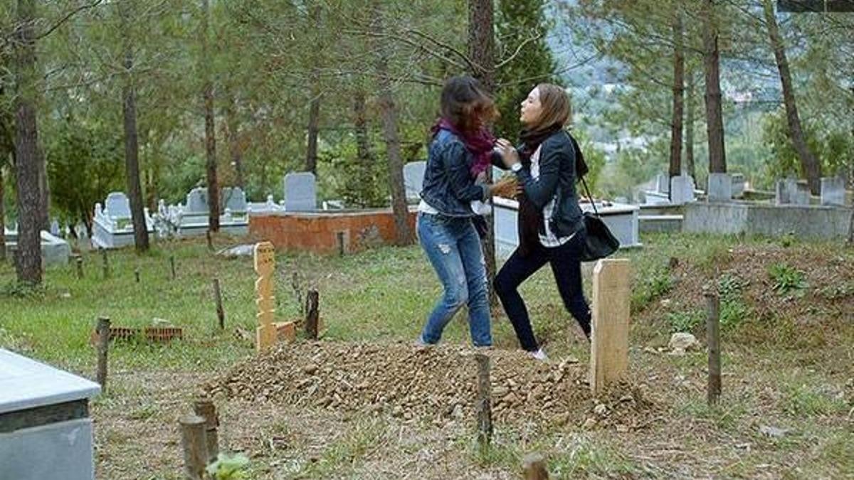 Yaz'ın Öyküsü 12. bölüm fragmanında Ekim gerçeği öğreniyor-izle