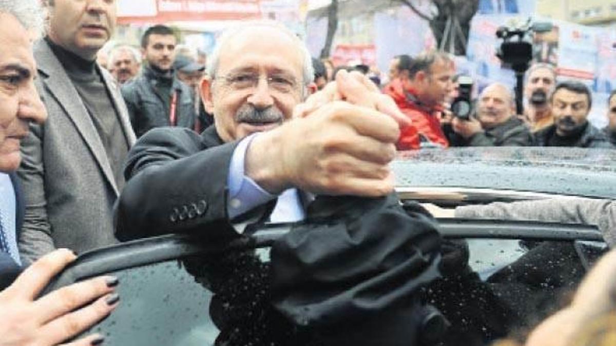 CHP’nin sürprizi Özçelik