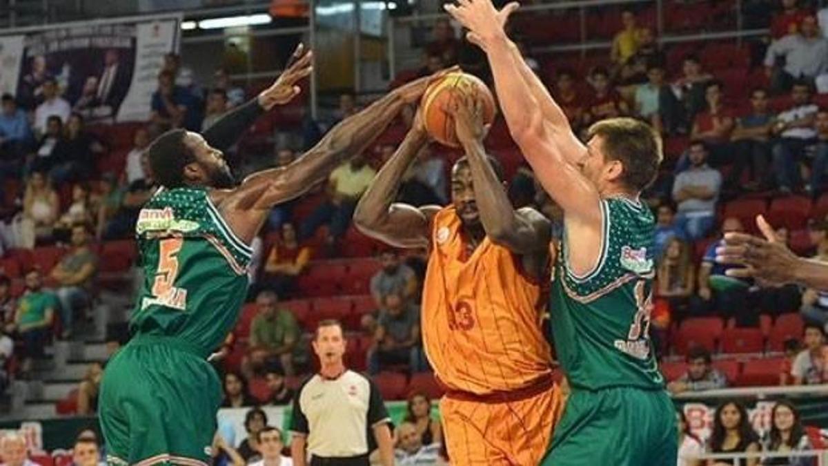 G.Saray, Banvit'e takıldı!