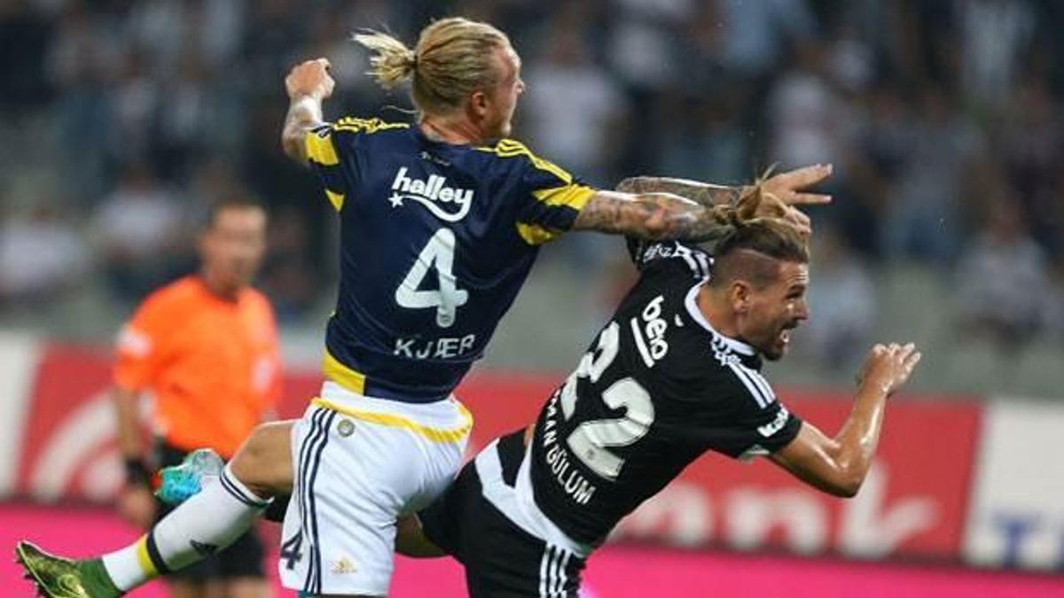 Gomez zirveye kafa attı!