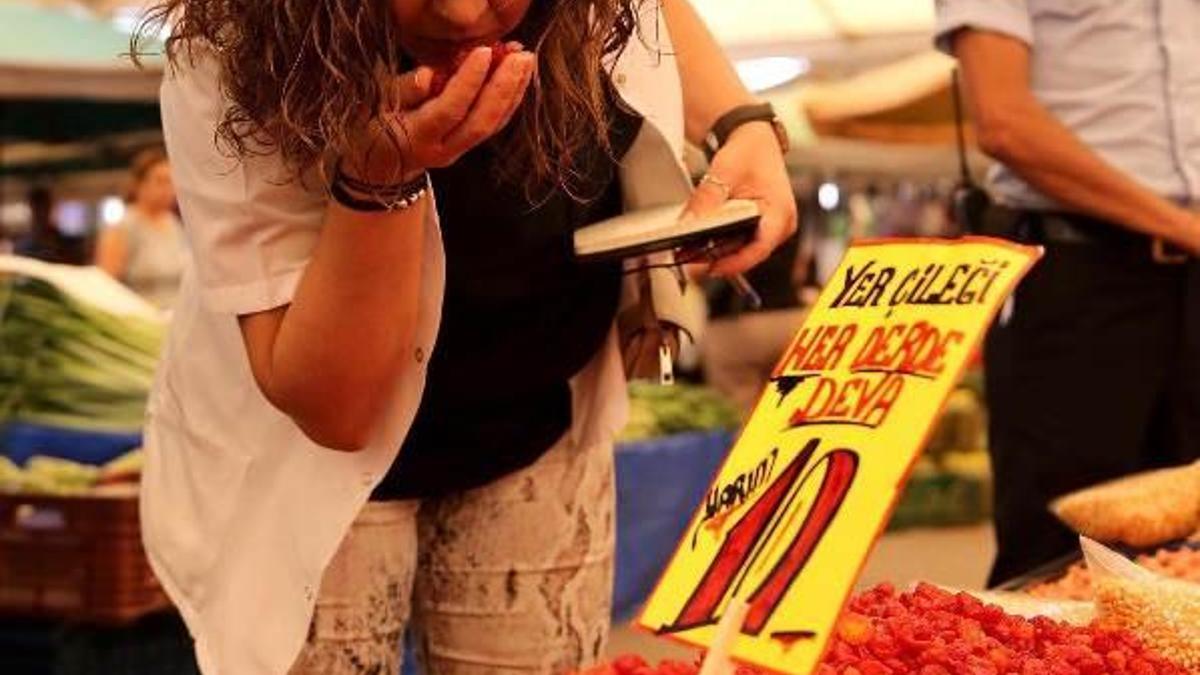 Dağ çileği diye çeri domates satmışlar