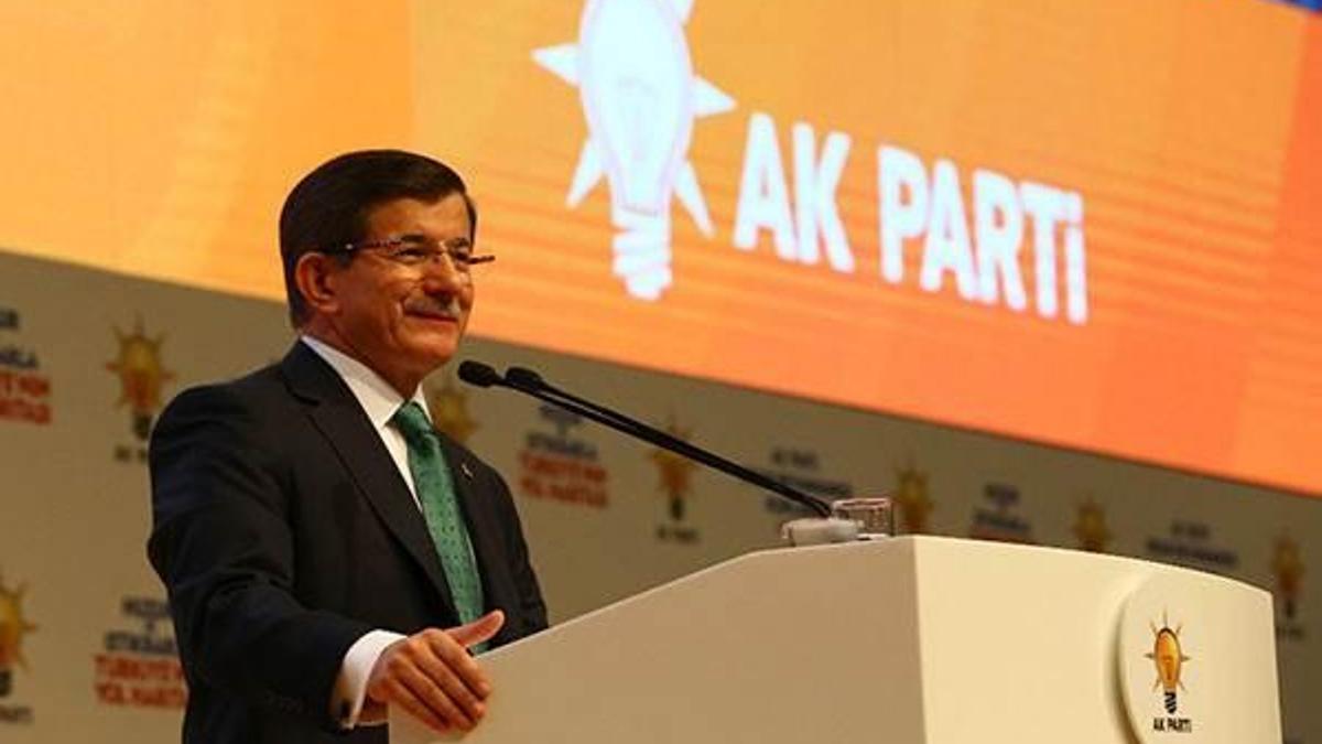 AK Parti seçim beyannamesi açıklandı