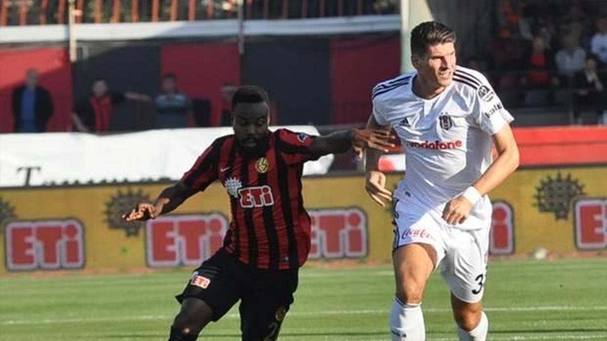 Süper Mario Gomez