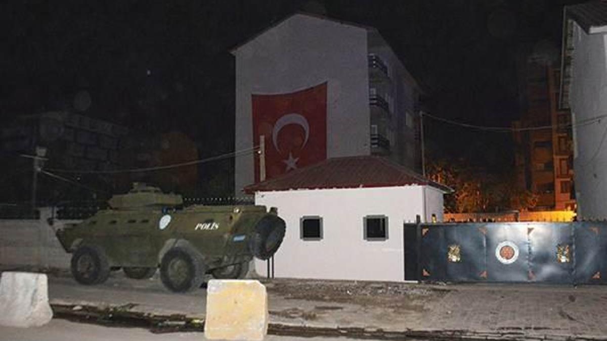 Üç ilde güvenlik güçlerine saldırı!