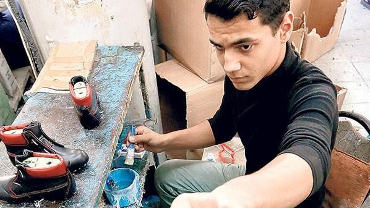Ayakkabıları bırakıp kaçtılar