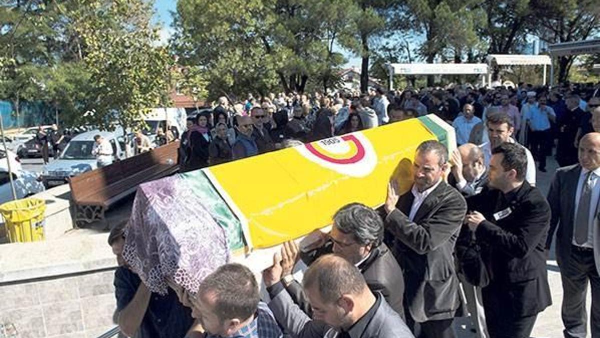 GS bayrağıyla uğurlandı