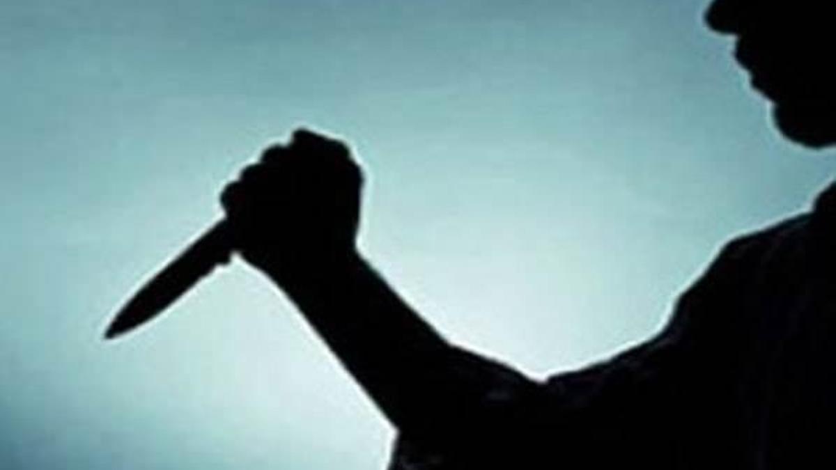 Platonik aşk yaşadığı üniversiteli kızın boğazını kesti