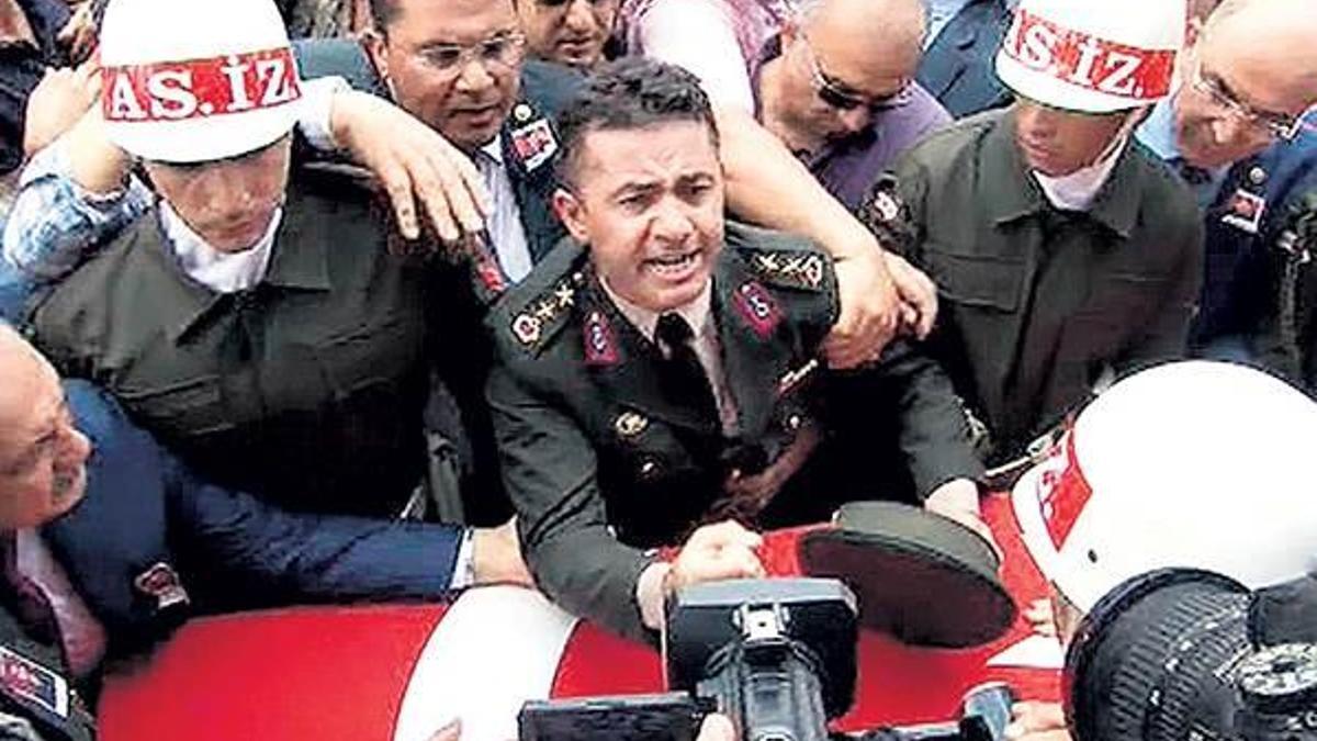 O Yarbay’a uyarı cezası verildi
