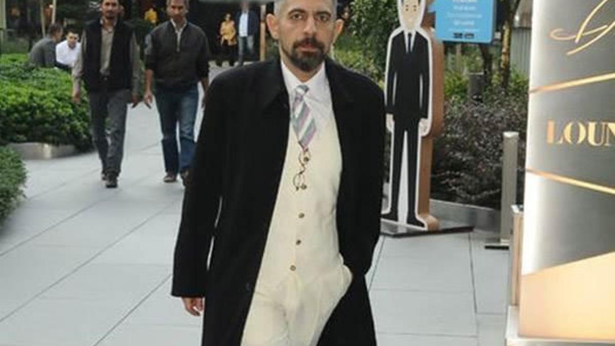 Okan'ın yeni imajı şaşırttı!