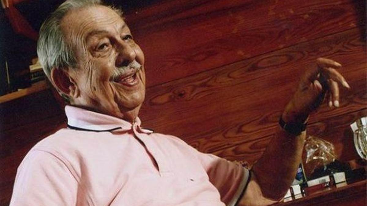 Çetin Altan kimdir?