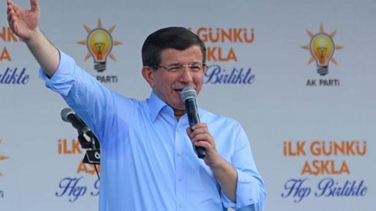 Davutoğlu İstanbul mitinginde konuştu