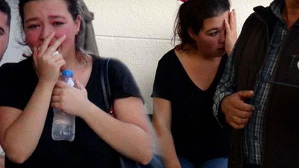 Babası annesini gözü önünde öldürdü