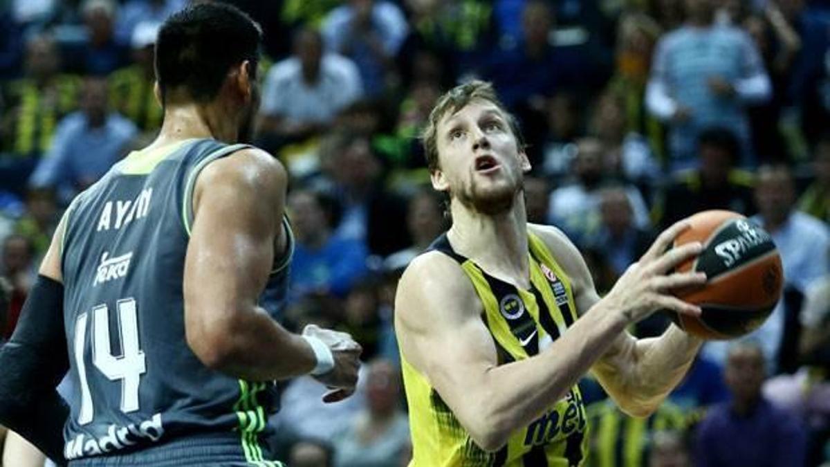 Şampiyondan büyük F.Bahçe var