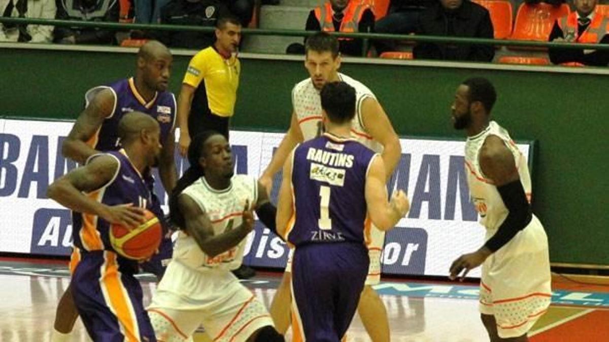 G.Antep salladı ama yıkamadı!