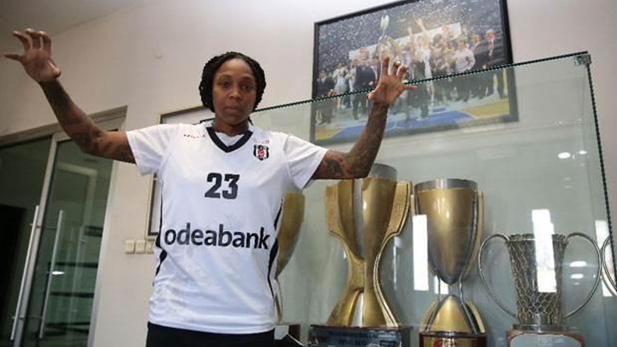 Pondexter: İlk hedefimiz play-off
