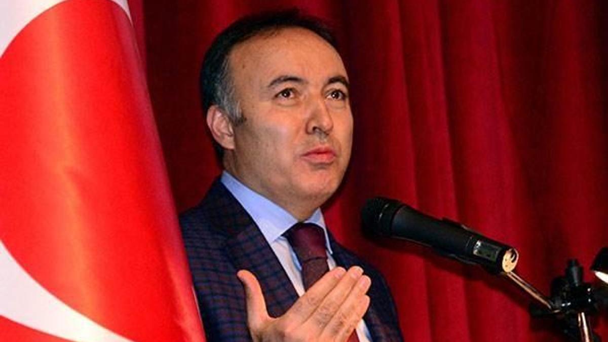 Vali Altıparmak’tan kitap okumayan gence: Kafan bitmiş senin, kafan kopsun