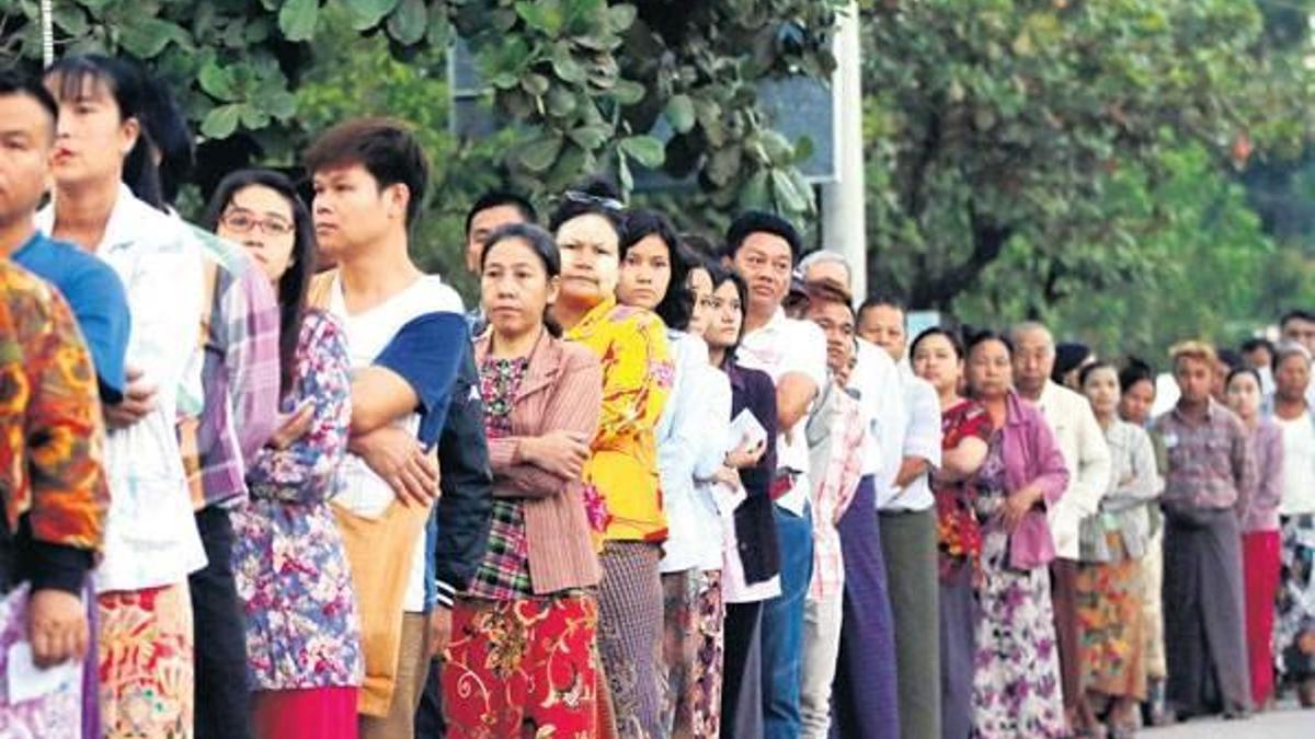 25 yıl sonra ilk ‘özgür’ seçim