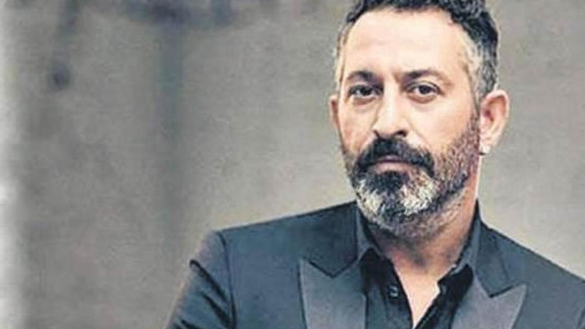 Cem Yılmaz'dan '10 Kasım' mesajı!