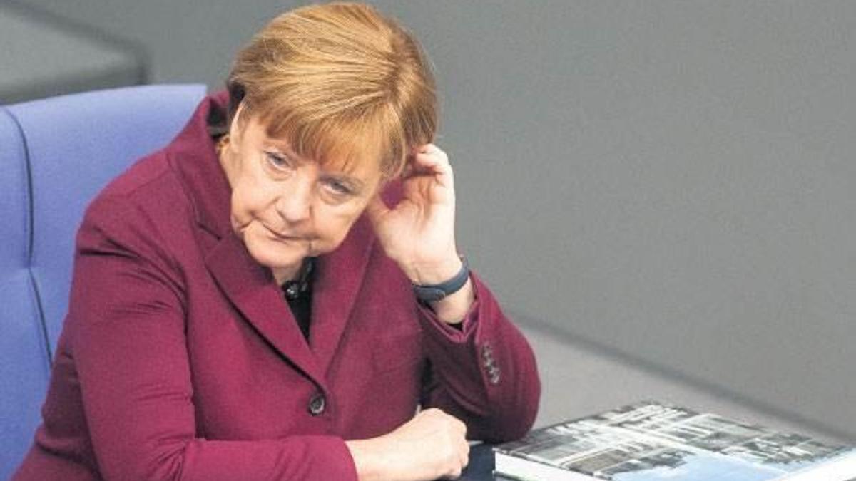 Merkel’in desteği düşüyor