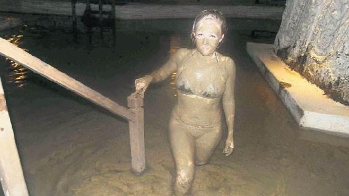 Türkiye’nin ilk kayadan oyma çamur banyosu