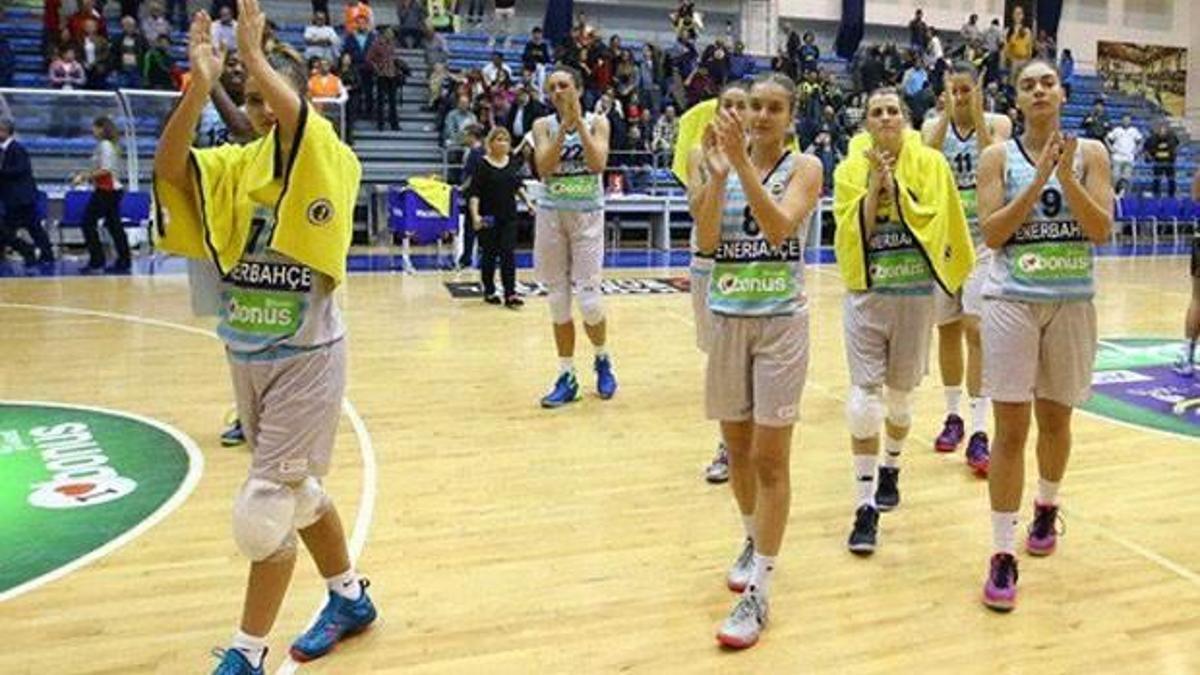 Kanarya İspanya'dan mutlu dönüyor