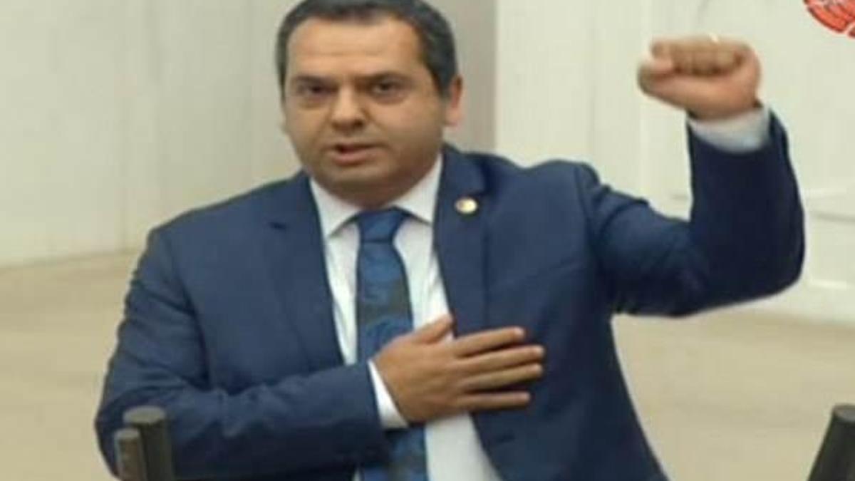 CHP'li vekil yeminini böyle bitirdi