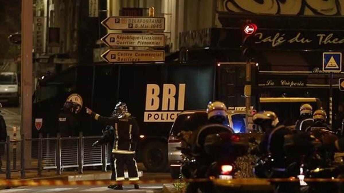 Paris'in kuzeyine polis baskını: Bombacı kadın intihar etti