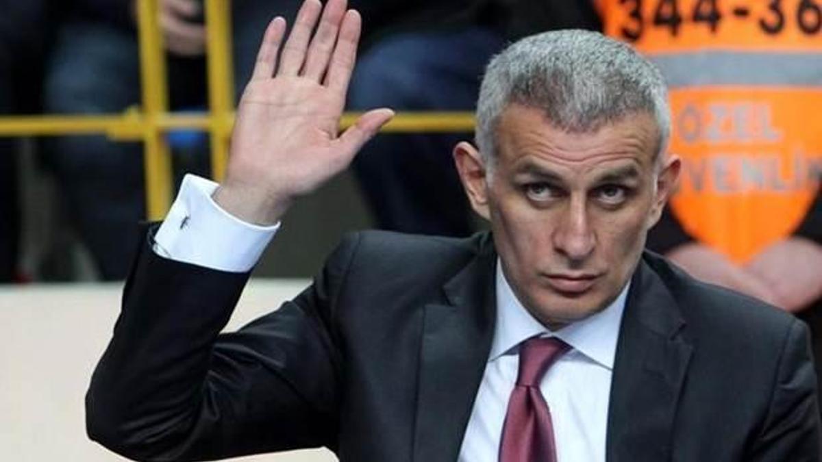 Adaylığını resmen açıkladı