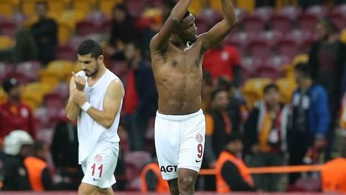 Eto'o özüne döndü
