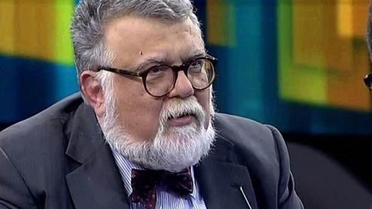 Kapısına dışkı bıraktılar