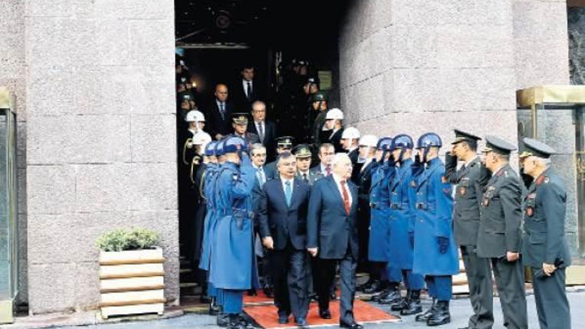 Her şey tartışılır güvenlik asla!