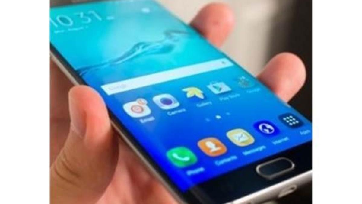 Google, Samsun tarafından geliştirilen TouchWiz arayüzüne el atıyor