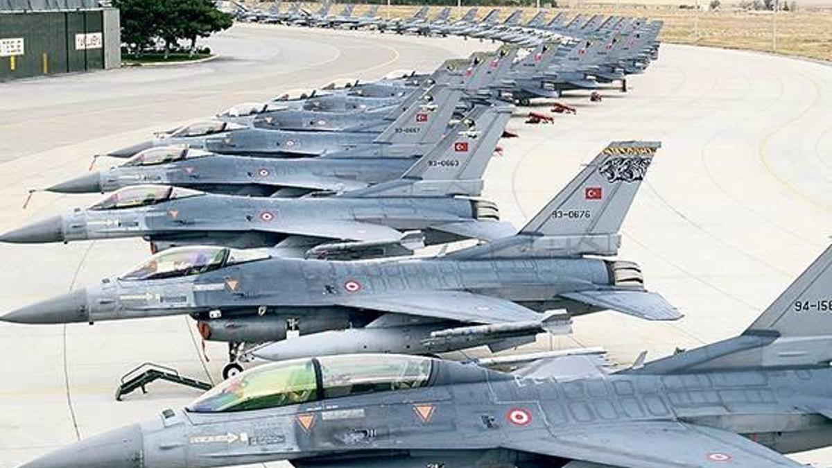 'Türkiye, Suriye üzerindeki uçuşlarını durdurdu'